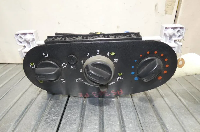 Commande de chauffage DACIA LOGAN MCV 1 PHASE 1 BREAK occasion