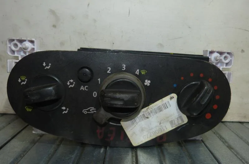 Commande de chauffage DACIA LOGAN MCV 1 PHASE 2 BREAK occasion