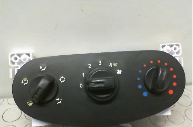Commande de chauffage DACIA SANDERO I Phase 1 06-2008--10-2012 1.4 MPI 75ch occasion