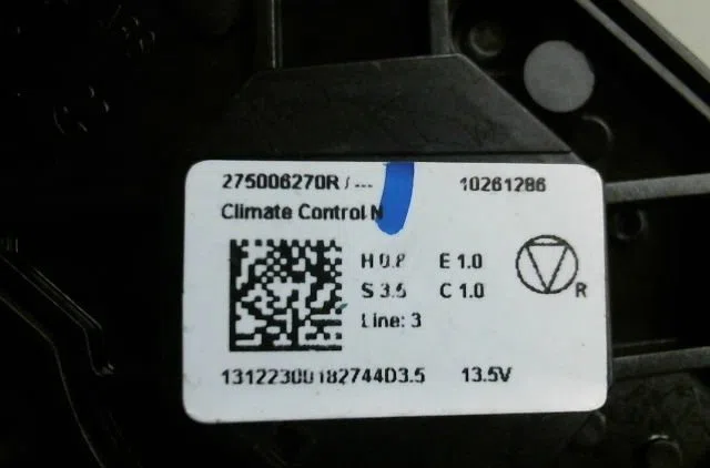Commande de chauffage Dacia SANDERO III 1.0 tce 100 eco-g (2021) occasion
