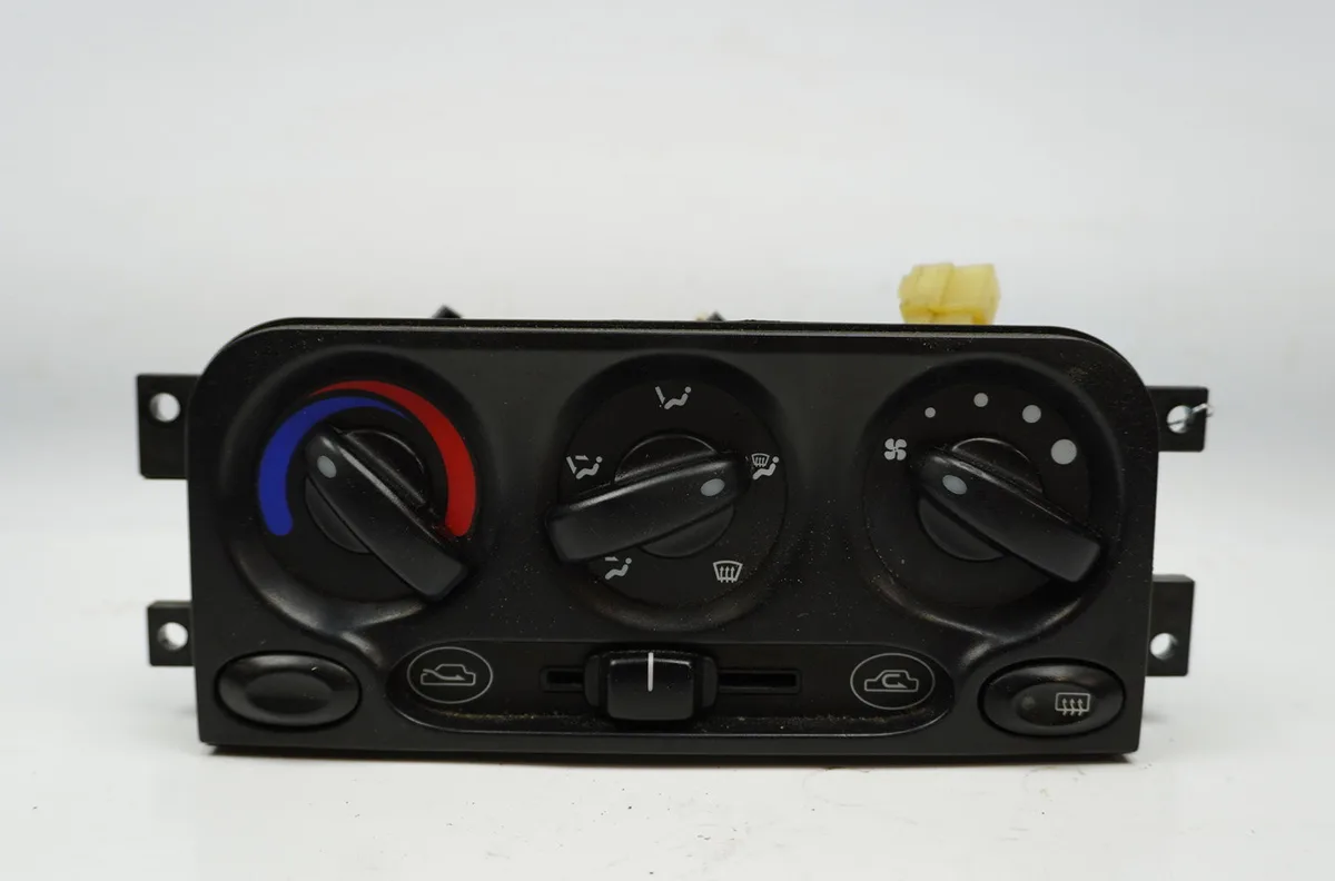 Commande de chauffage Daewoo MATIZ (M100, M150) 0.8 (1998) 5 portes occasion