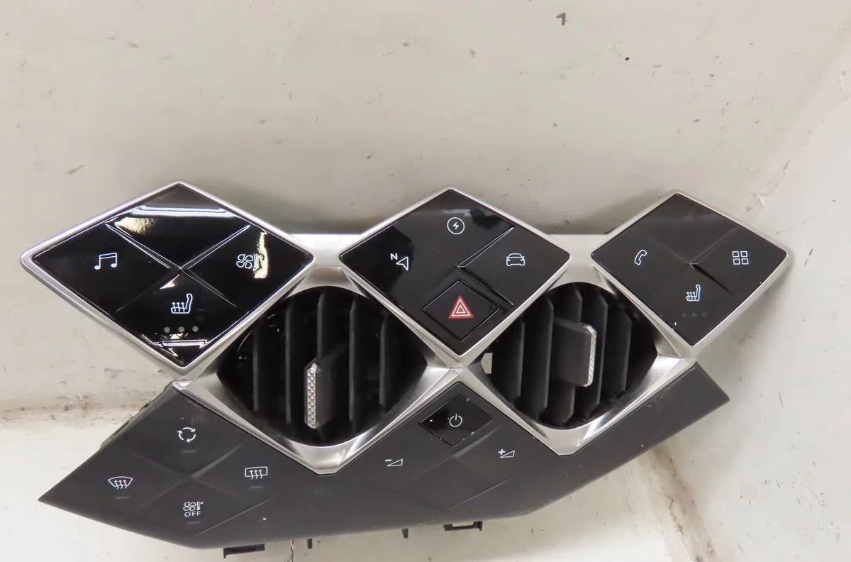 Commande de chauffage Ds DS 3 CROSSBACK (UR_, UC_, UJ_) E-tense (ujzkxz) (2019) occasion