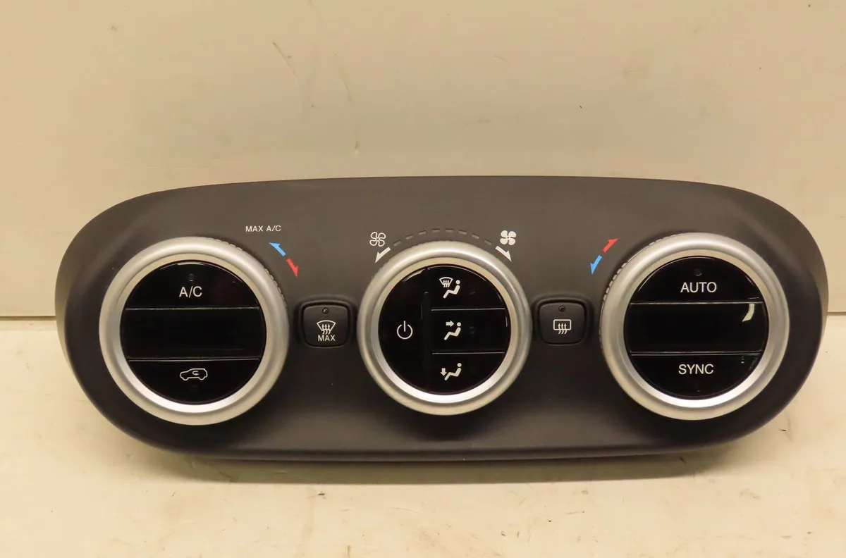 Commande de chauffage Fiat 500X (334_) 1.6 d multijet (334axa1b, 334axa11) (2014) occasion