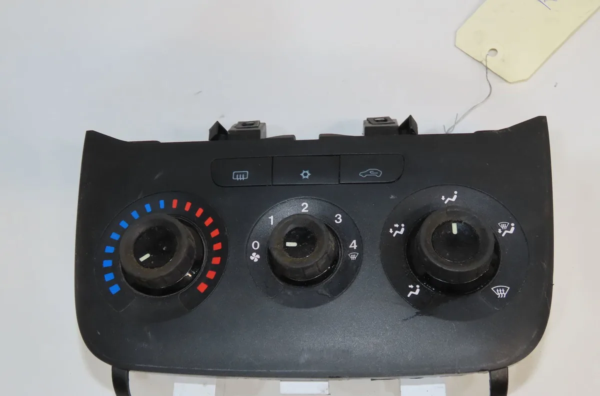Commande de chauffage Fiat PUNTO (199_) 1.4 (199axb1a, 199bxb1a, 199bxb11, 199axb11) (2012) occasion