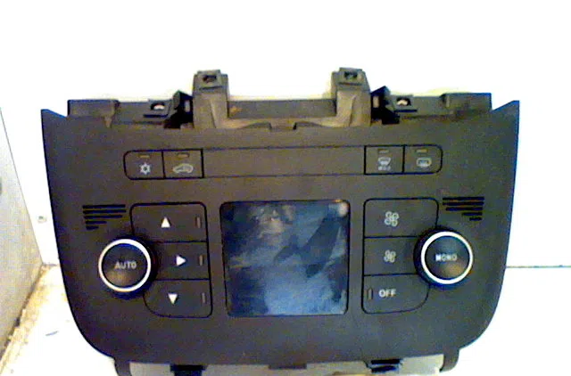 Commande de chauffage FIAT PUNTO EVO III 2010 occasion