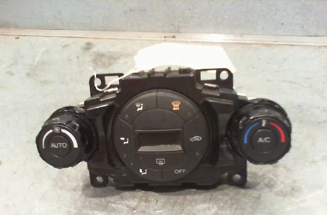 Commande de chauffage FORD FIESTA 2011 occasion
