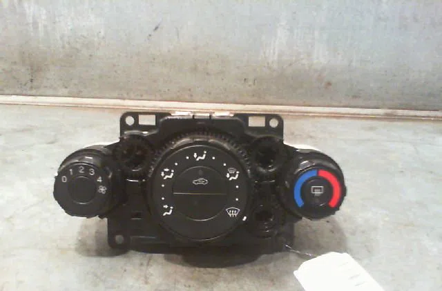 Commande de chauffage FORD FIESTA 2011 occasion