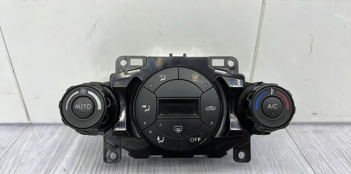 Commande de chauffage FORD FIESTA 6 PHASE 1 occasion