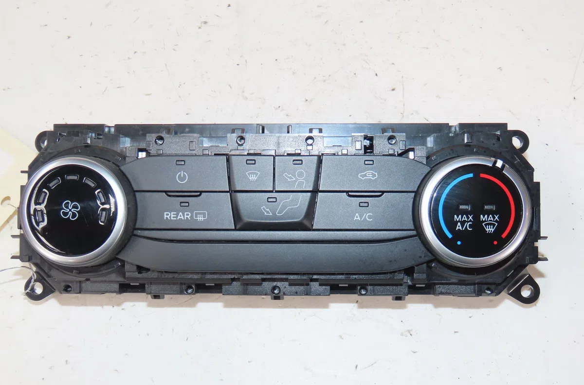 Commande de chauffage Ford FIESTA VII (HJ, HF) 1.1 ti-vct (2017) occasion