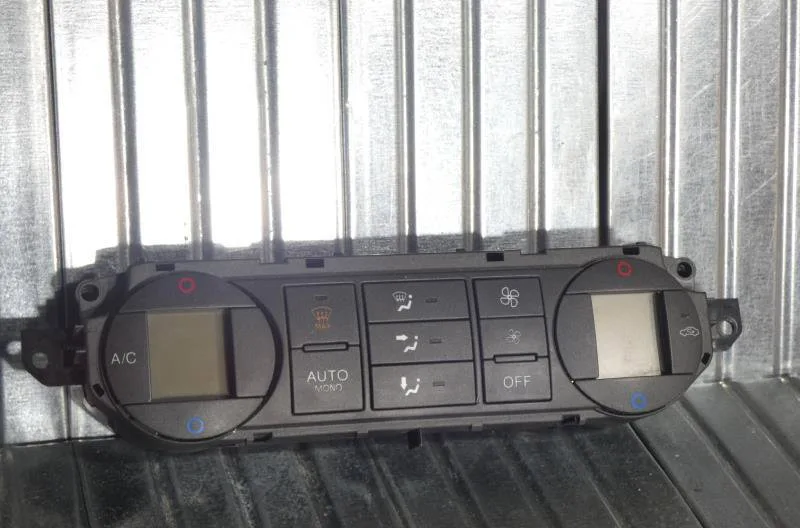 Commande de chauffage FORD FOCUS 2 PHASE 1 occasion