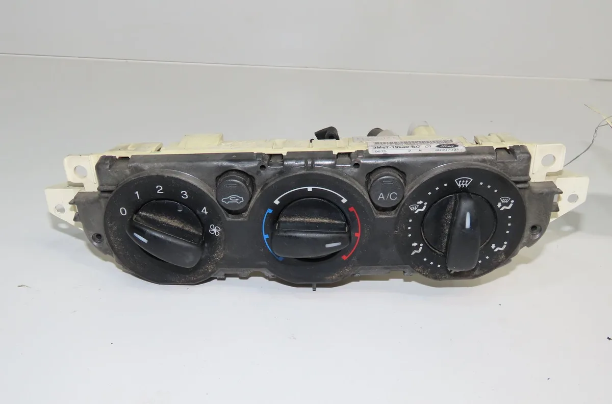 Commande de chauffage Ford FOCUS C-MAX (DM2) 1.6 tdci (2003-2007) occasion
