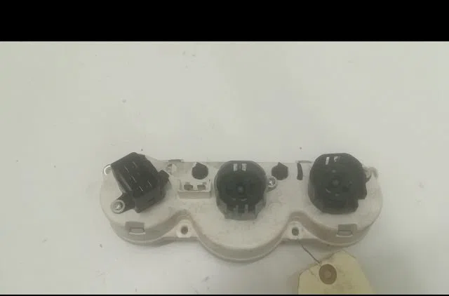 Commande de chauffage Ford FOCUS I (DAW, DBW) 1.8 turbo di - tddi (1998-2004) occasion
