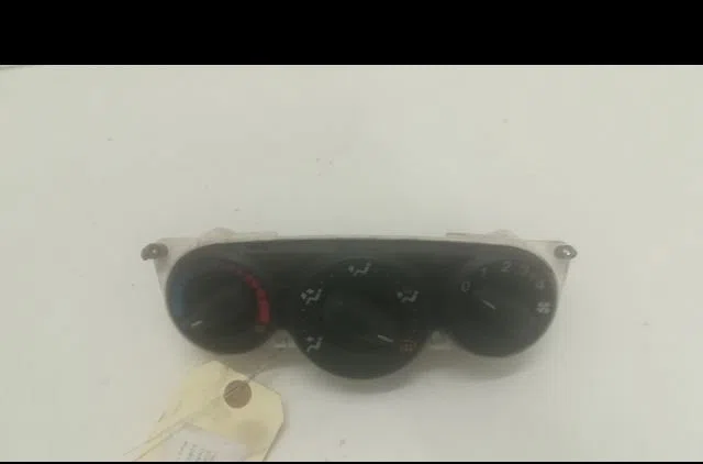 Commande de chauffage Ford FOCUS I (DAW, DBW) 1.8 turbo di - tddi (1998-2004) occasion