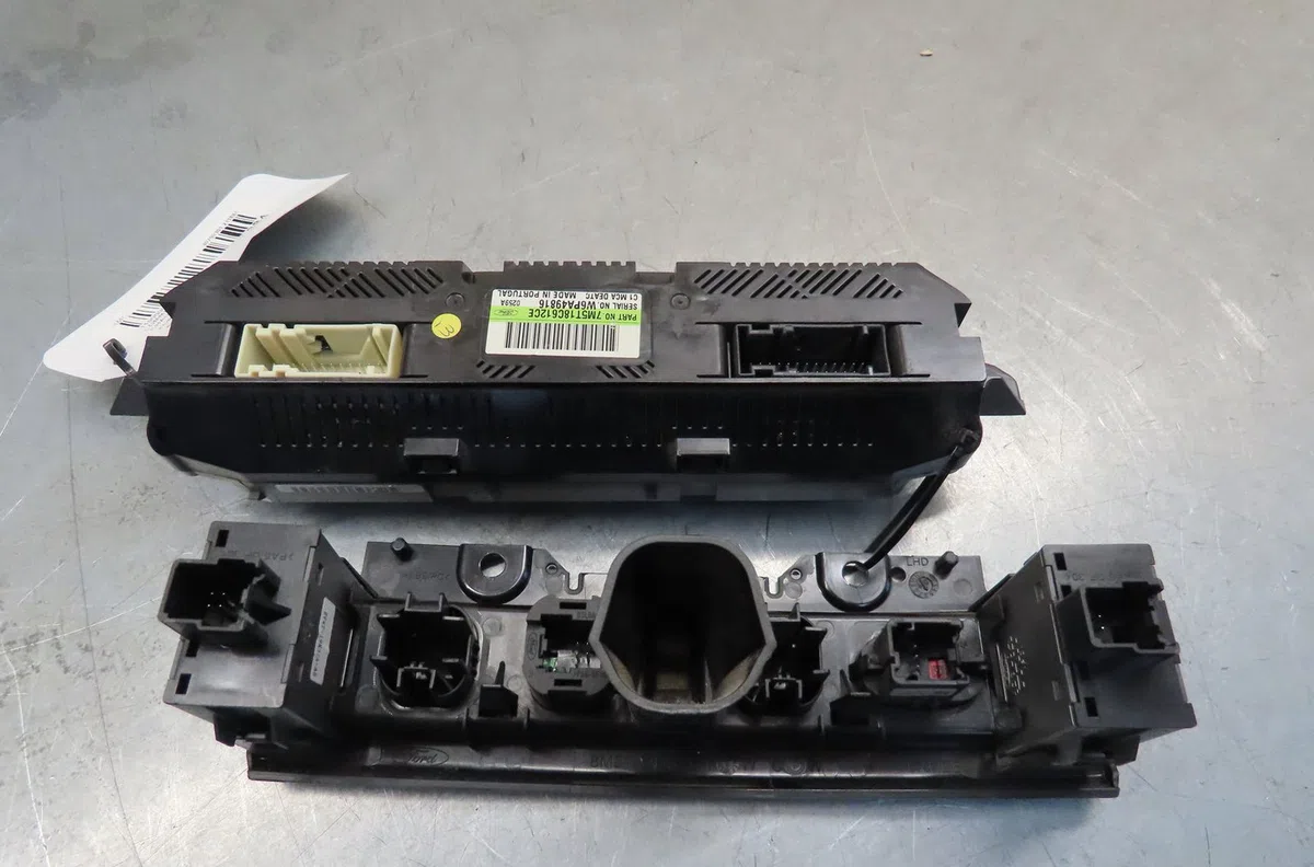 Commande de chauffage Ford FOCUS II Décapotable 2.0 tdci (2006-2010) occasion
