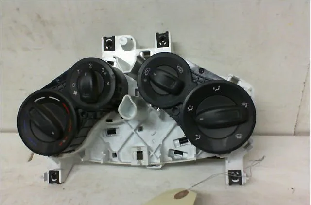 Commande de chauffage FORD KA II Phase 1 10-2008 1.2i 69ch occasion
