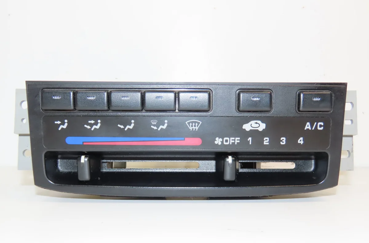 Commande de chauffage Honda CIVIC VI Hatchback (EJ, EK) 1.4 i s (ej9) (1995-2001) occasion