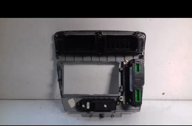 Commande de chauffage Honda CIVIC VII Hatchback (EU, EP, EV) 1.6 i (ep2, eu8, eu6) (2001-2005) occasion
