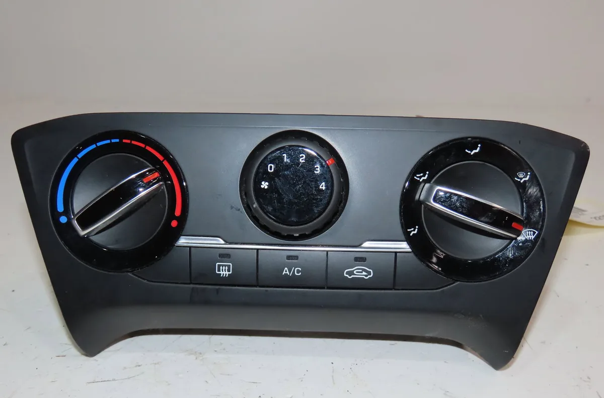 Commande de chauffage Hyundai I20 II (GB, IB) 1.2 (2014) occasion