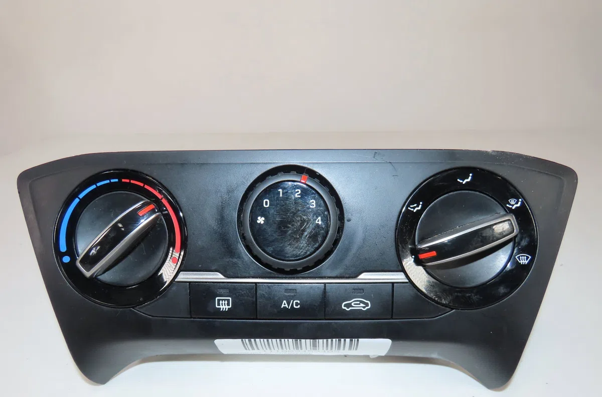 Commande de chauffage Hyundai I20 II (GB, IB) 1.2 (2014) occasion