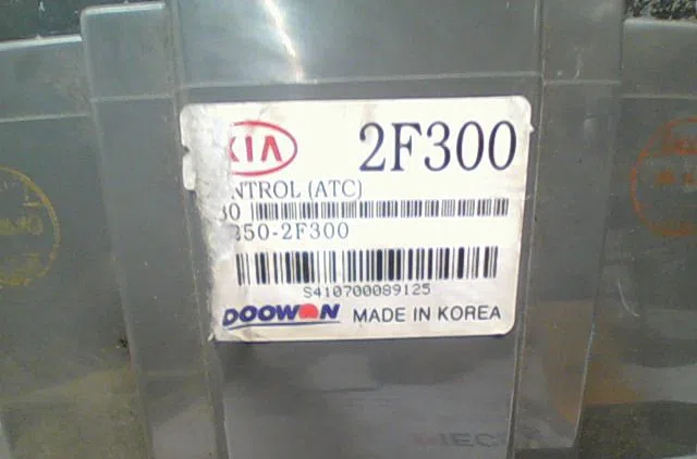 Commande de chauffage Kia CERATO I 3-5 portes (LD) 2.0 crdi (2004-2006) occasion