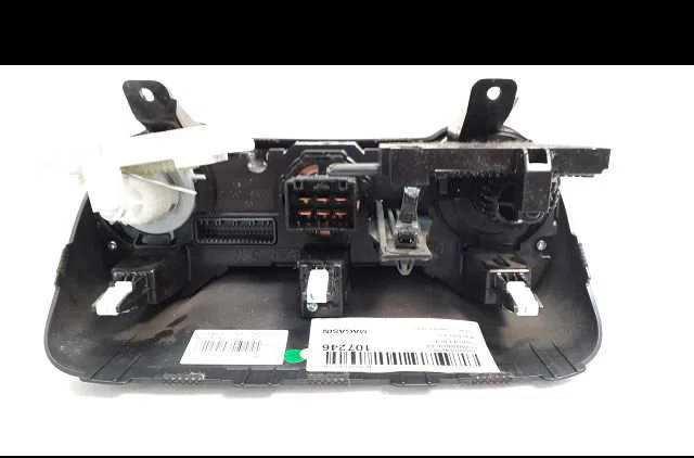 Commande de chauffage Kia RIO IV (YB, SC, FB) 1.25 (2017) occasion