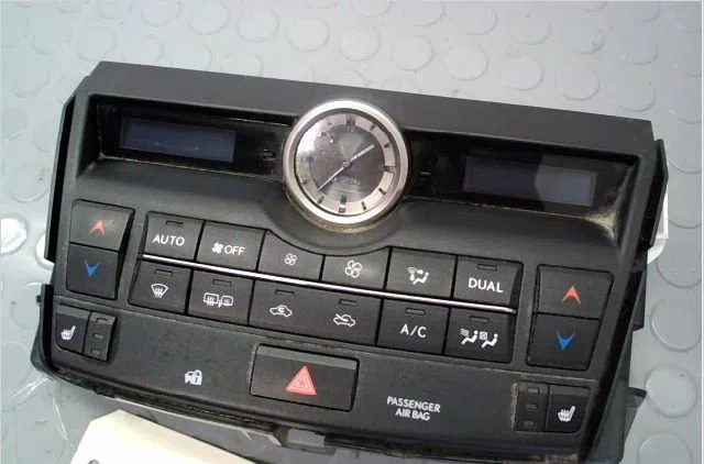 Commande de chauffage LEXUS NX300H occasion