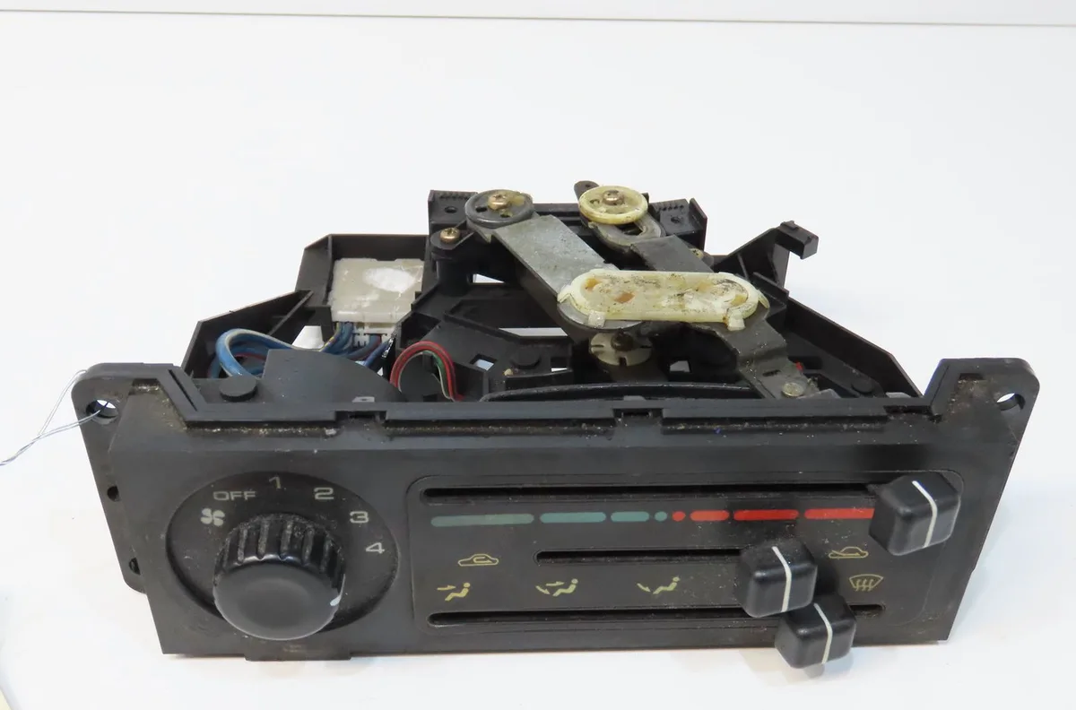 Commande de chauffage Mazda MX-5 I (NA) 1.6 (na6c) (1990-1994) occasion