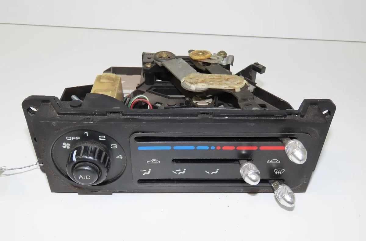 Commande de chauffage Mazda MX-5 I (NA) 1.6 (na6c) (1990-1994) occasion