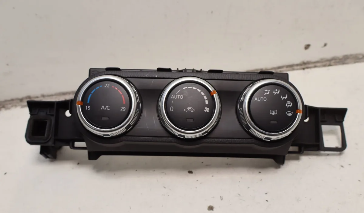 Commande de chauffage Mazda MX-5 IV (ND) 2.0 (nd6e) (2018) occasion