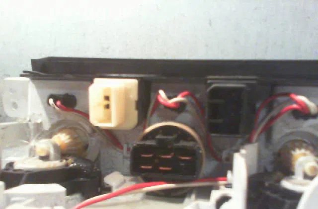 Commande de chauffage MAZDA PREMACY Phase 1 07-1999--06-2005 occasion