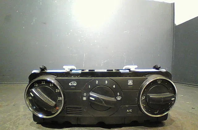 Commande de chauffage Mercedes-benz CLASSE A (W169) A 160 cdi (169.006, 169.306) (2004-2012) occasion