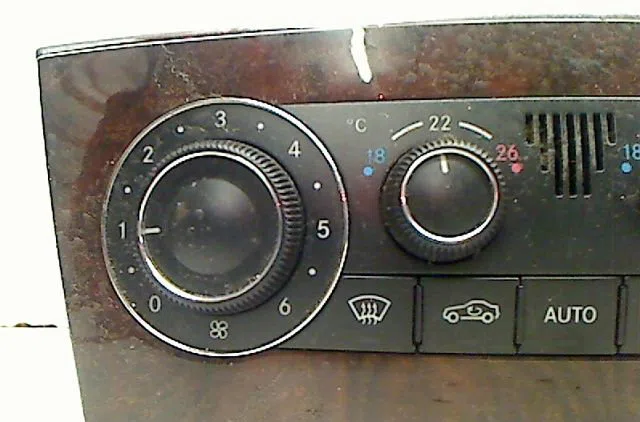 Commande de chauffage Mercedes-benz CLASSE C (W203) C 220 cdi (203.008) (2003-2007) occasion