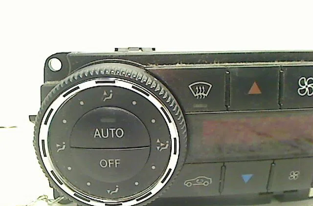 Commande de chauffage Mercedes-benz CLASSE C (W203) C 320 cdi (203.020) (2005-2007) occasion