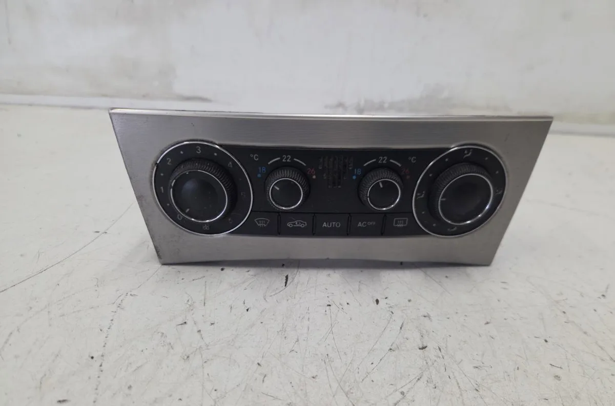 Commande de chauffage MERCEDES CLASSE C 203 COUPE SPORT PHASE 1 occasion