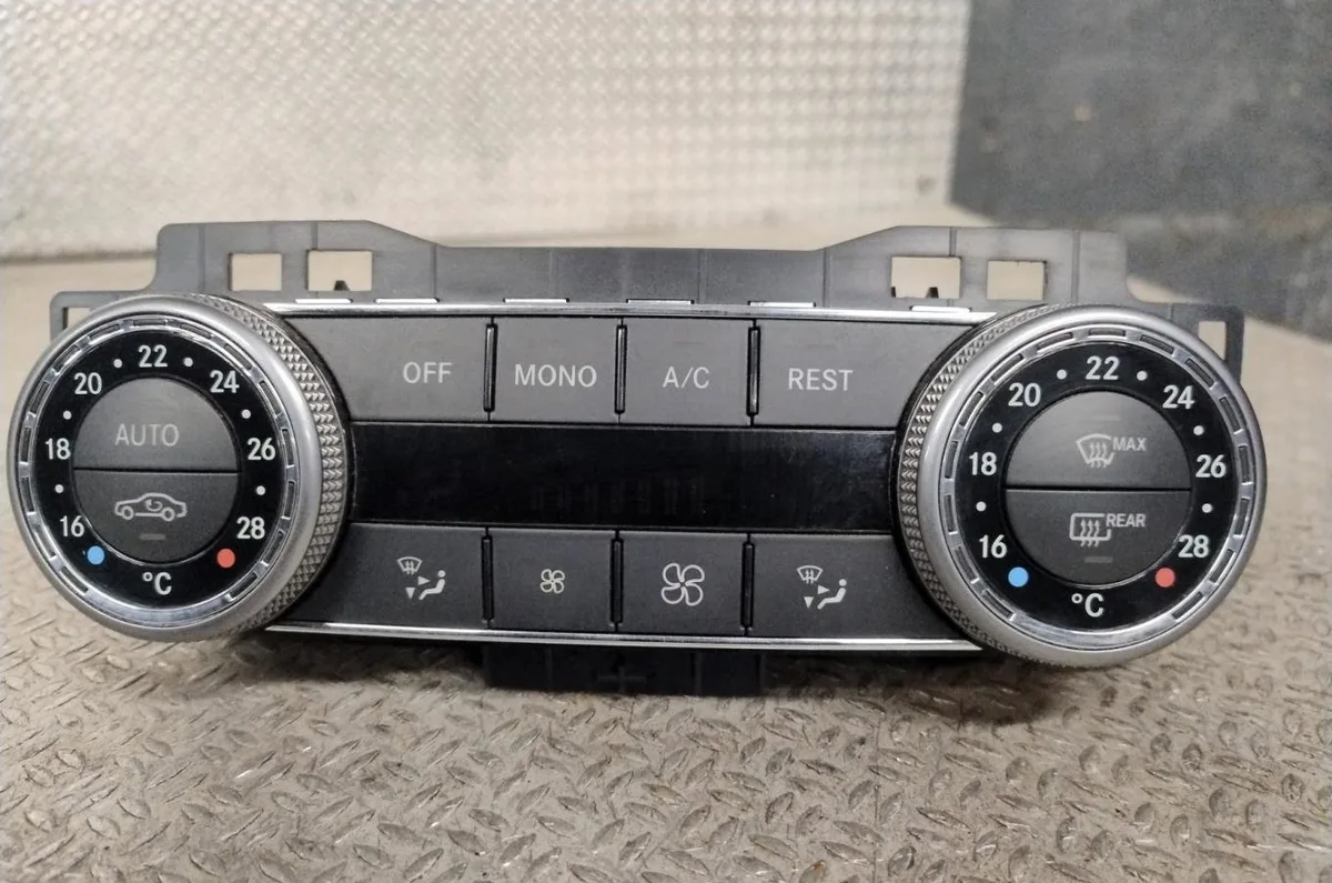Commande de chauffage MERCEDES CLASSE C 204  CLASSE C 204 PHASE 1 occasion