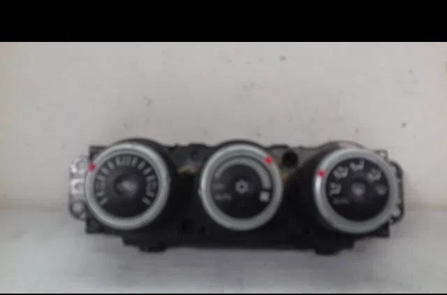 Commande de chauffage Mitsubishi OUTLANDER II (CW_W) 2.0 di-d (cw8w) (2007-2012) occasion