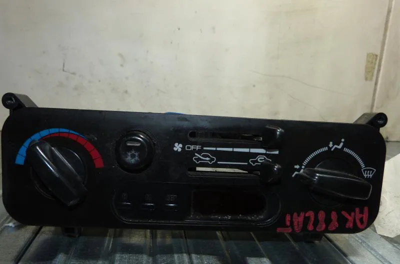 Commande de chauffage MSC PICK UP L200 DOUBLE CABINE 1996 PHASE 1 occasion
