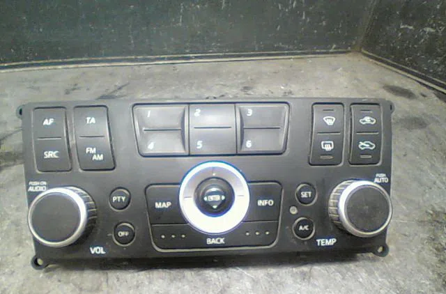 Commande de chauffage Nissan ALMERA TINO (V10) 2.2 dci (2000-2006) occasion