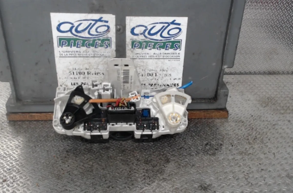 Commande de chauffage NISSAN MICRA 3 MICRA 3 PHASE 1 occasion