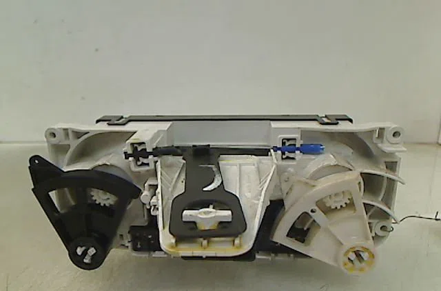 Commande de chauffage Nissan MICRA III (K12) 1.2 16v (2003-2010) occasion
