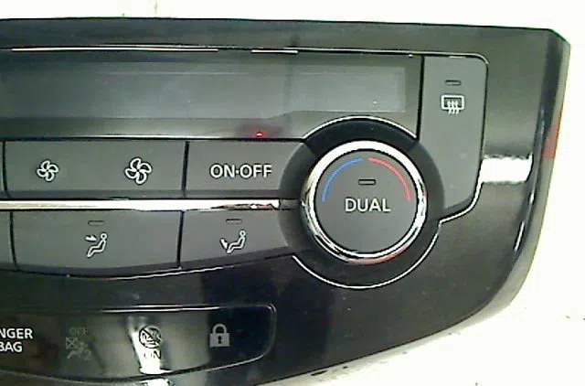 Commande de chauffage Nissan QASHQAI II SUV (J11, J11_) 1.5 dci (2013) 5 portes occasion