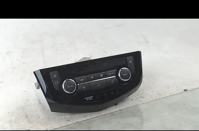 Commande de chauffage Nissan QASHQAI - QASHQAI 2 I (J10, NJ10, JJ10E) 1.6 dci traction intégrale (2011-2013) occasion
