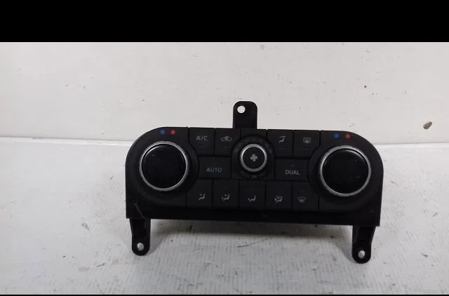 Commande de chauffage Nissan QASHQAI - QASHQAI 2 I (J10, NJ10, JJ10E) 1.6 dci traction intégrale (2011-2013) occasion