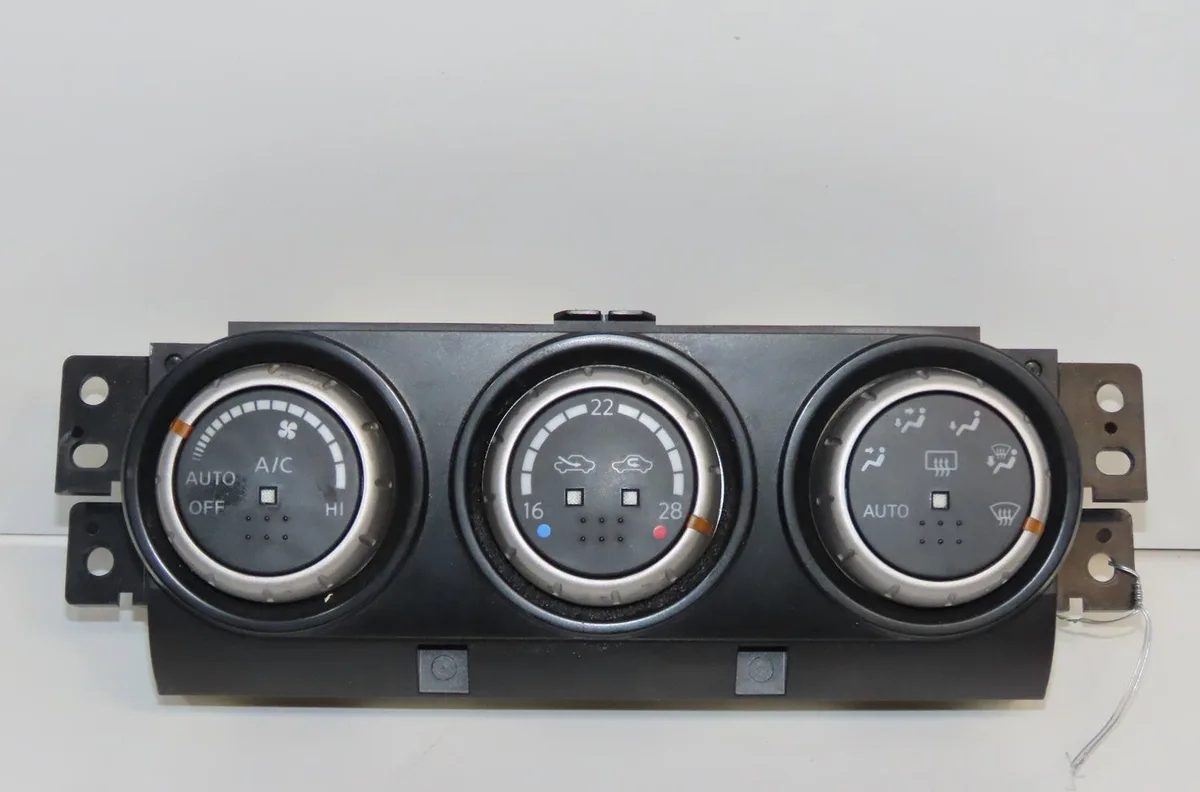 Commande de chauffage Nissan X-TRAIL II (T31) 2.0 dci 4x4 (2007-2013) occasion