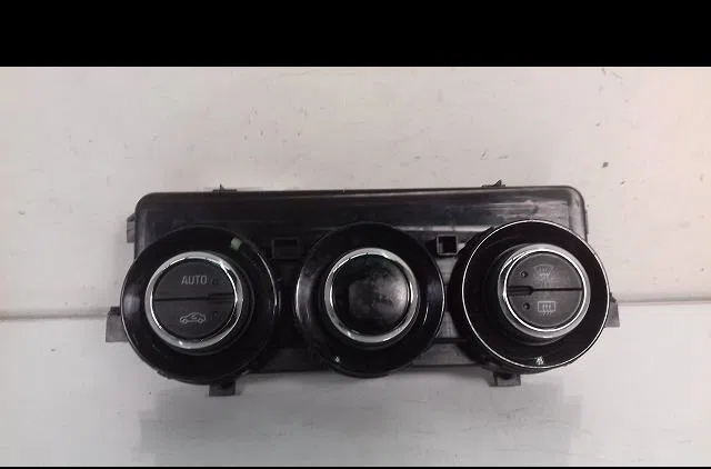 Commande de chauffage Opel ADAM (M13) 1.4 (2012-2019) occasion