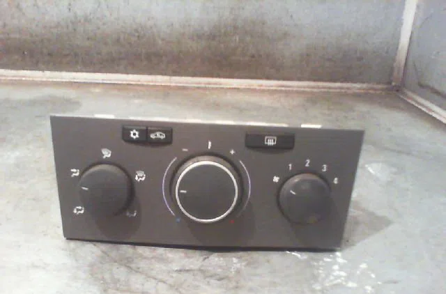 Commande de chauffage OPEL ASTRA 2006 occasion