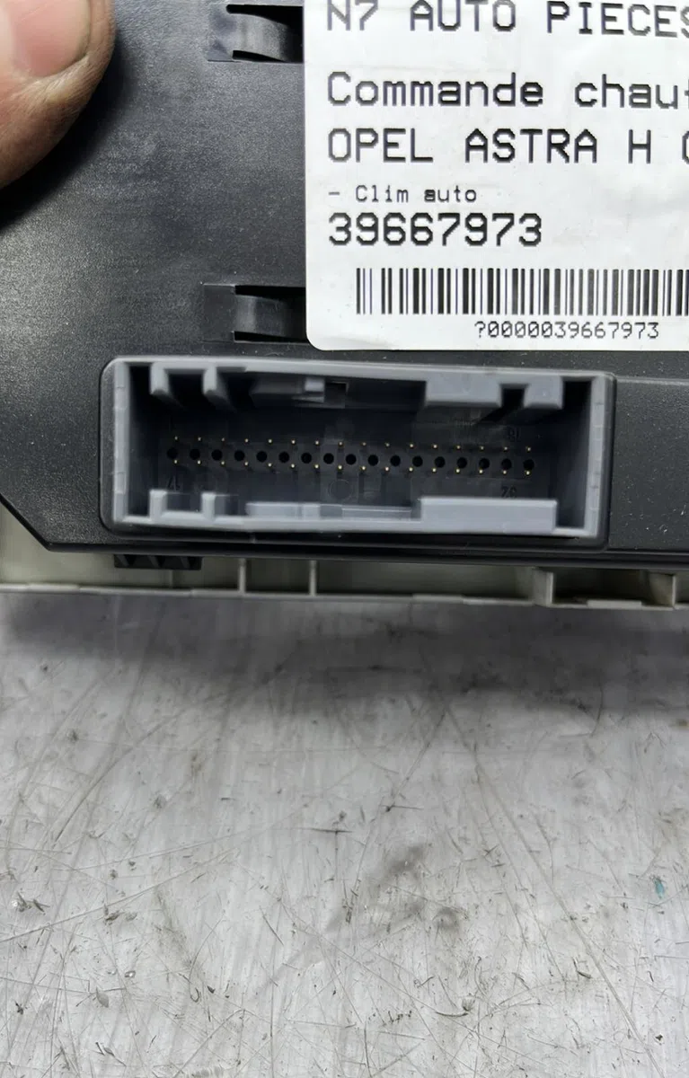 Commande de chauffage OPEL ASTRA H PHASE 1 BREAK occasion — photo 4