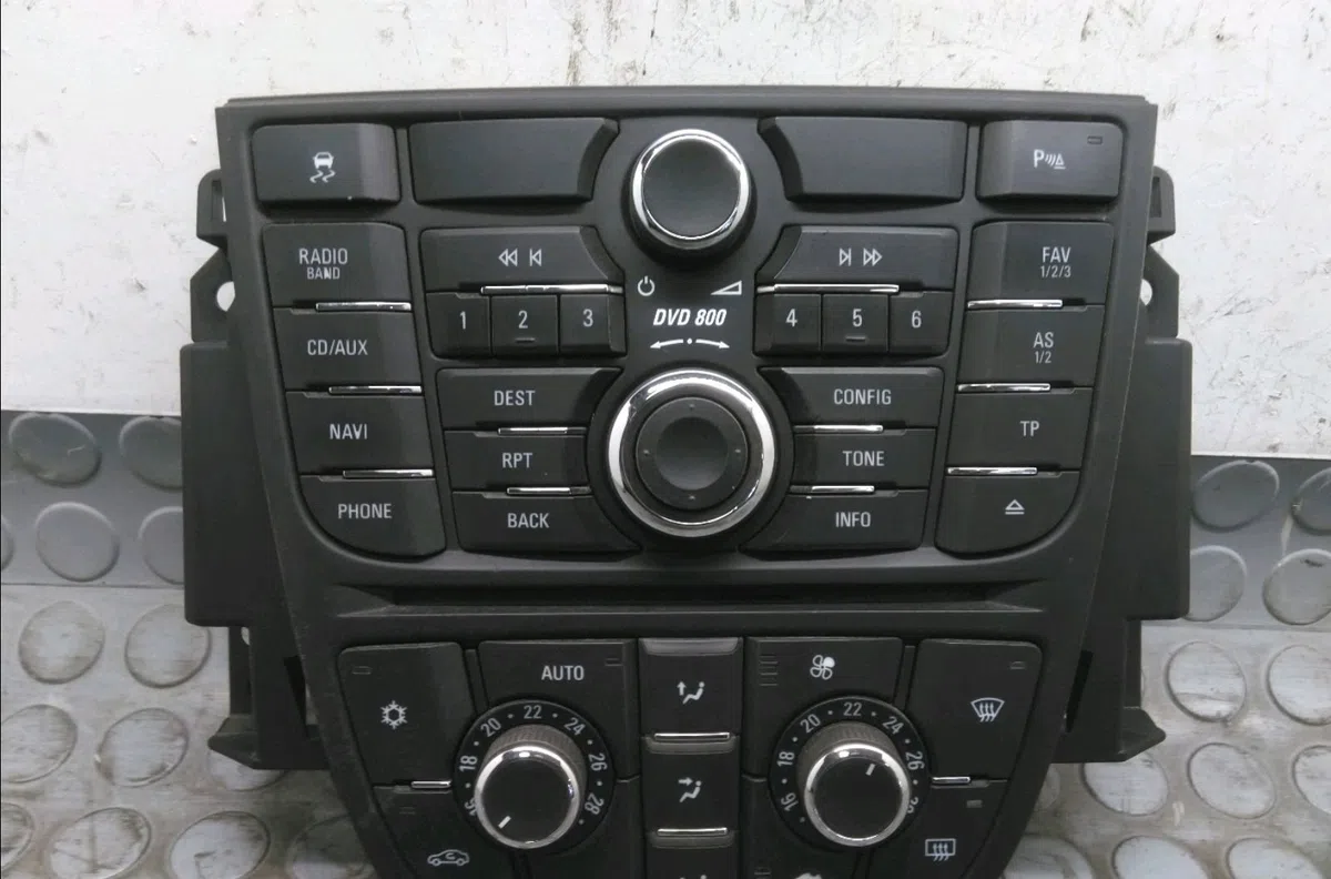 Commande de chauffage Opel ASTRA J Sports Tourer (P10) 1.7 cdti (35) (2010-2015) occasion
