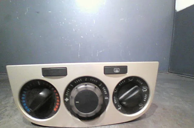 Commande de chauffage Opel CORSA D (S07) 1.2 (l08, l68) (2006-2014) 5 portes occasion