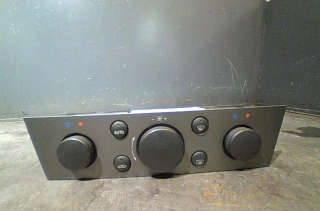 Commande de chauffage OPEL VECTRA 2005 occasion